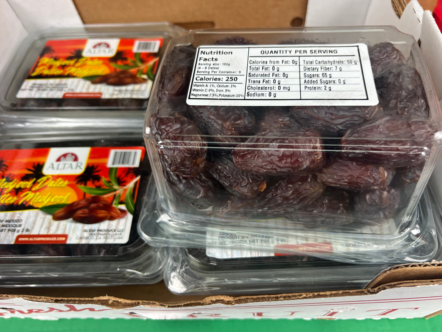 Medjool date from Mexico large size (8 pounds)-(4 containers of 2lbs each )